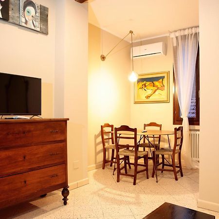 Saint Charles Apartment โบโลญญา ภายนอก รูปภาพ